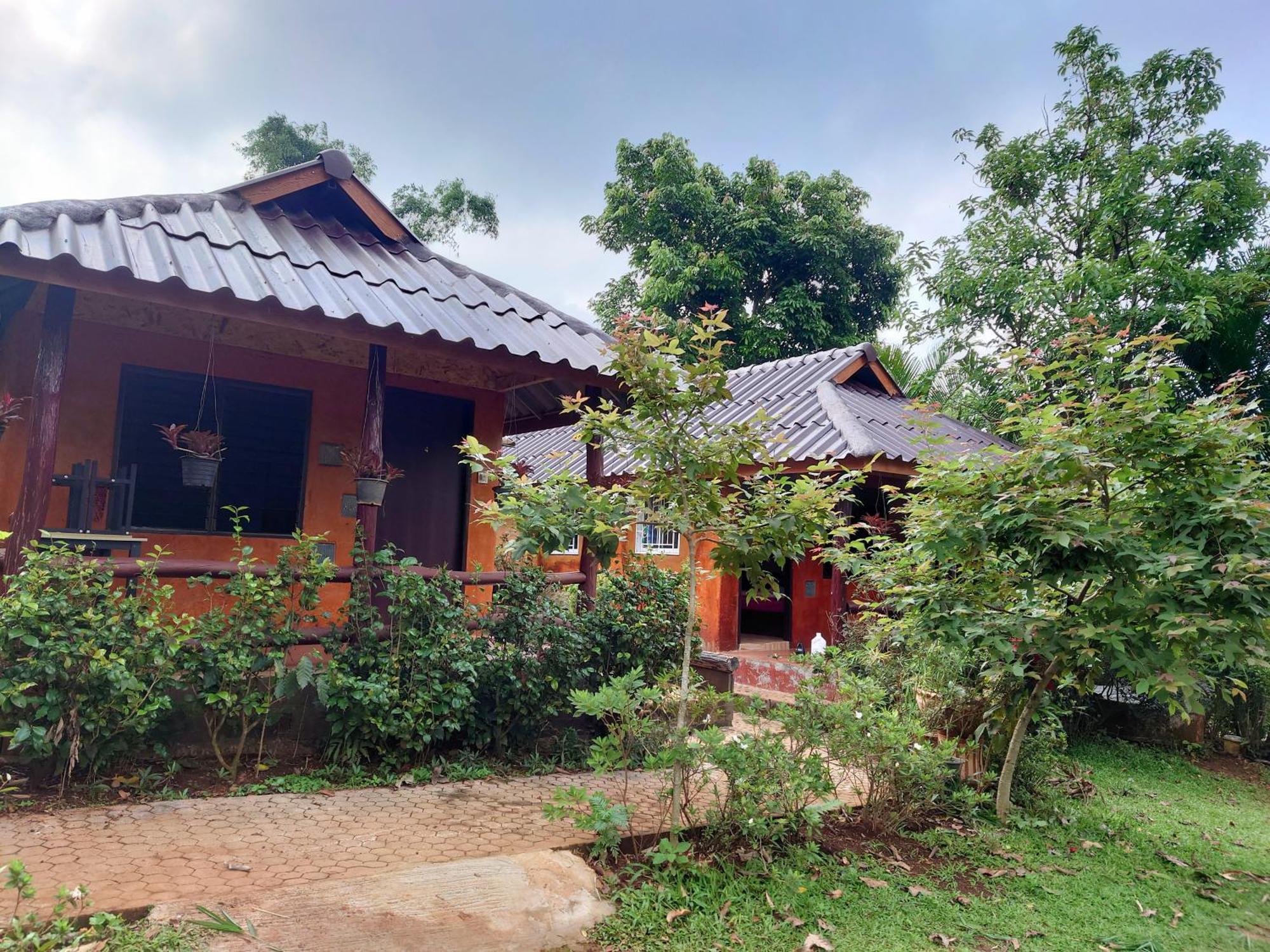 บ้านดินโฮมสเตย์ ปางอุ๋ง Ban Huai Makhuea Som Exteriér fotografie